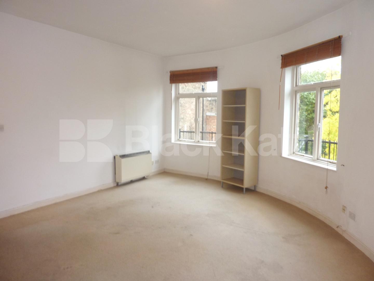 			NEW INSTRUCTION!, 2 Bedroom, 1 bath, 1 reception Flat			 Pratt Street, CAMDEN